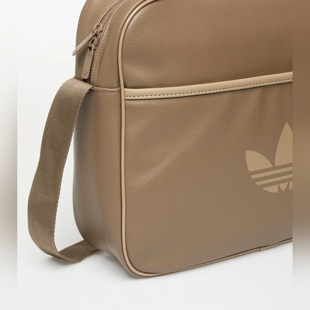 adidas Originals Airliner Trefoil Messenger Bag